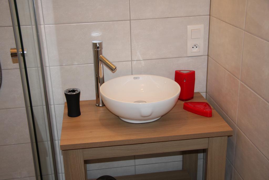 Studio De La Petite Venise Apartment Colmar Bagian luar foto