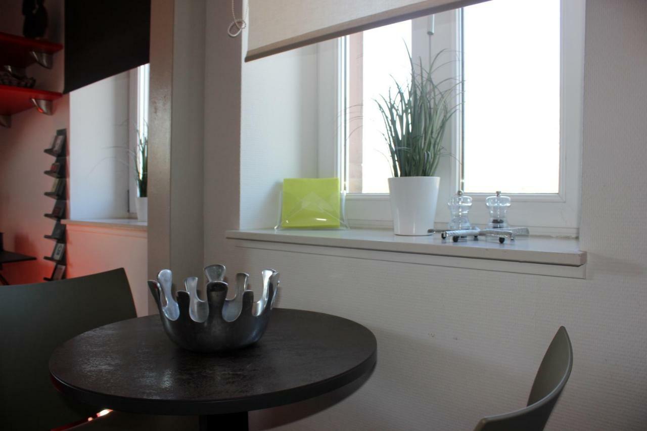 Studio De La Petite Venise Apartment Colmar Bagian luar foto